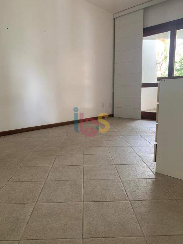 Casa à venda com 4 quartos, 300m² - Foto 10