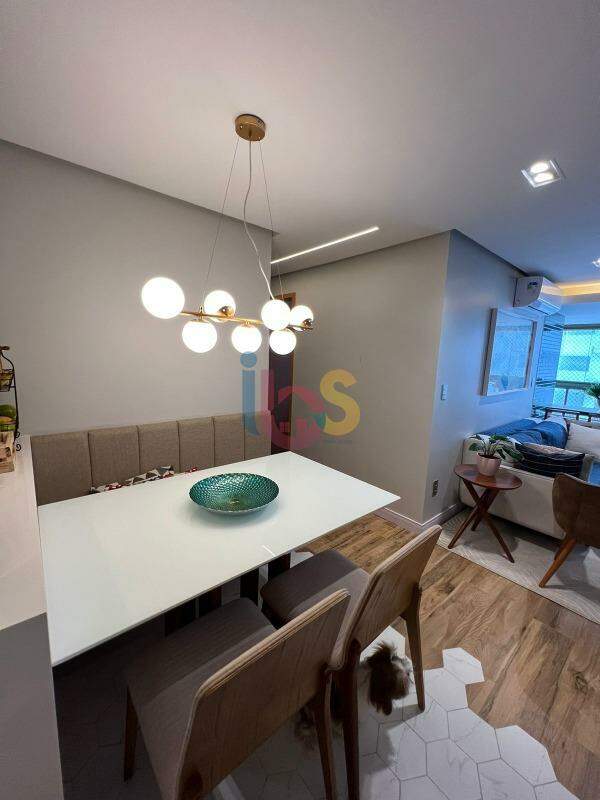 Apartamento à venda com 2 quartos, 80m² - Foto 7