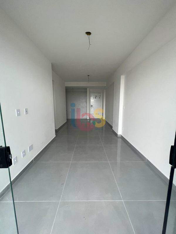 Apartamento à venda com 3 quartos, 97m² - Foto 8