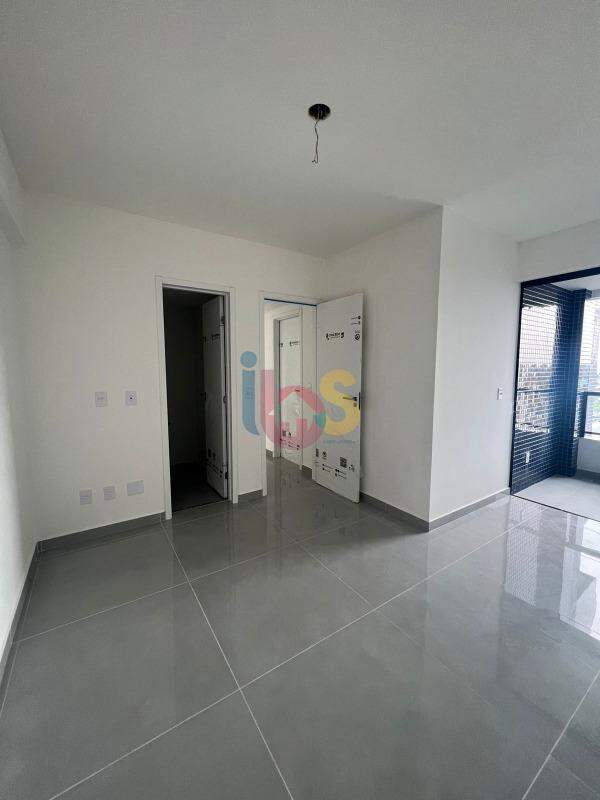 Apartamento à venda com 3 quartos, 97m² - Foto 4