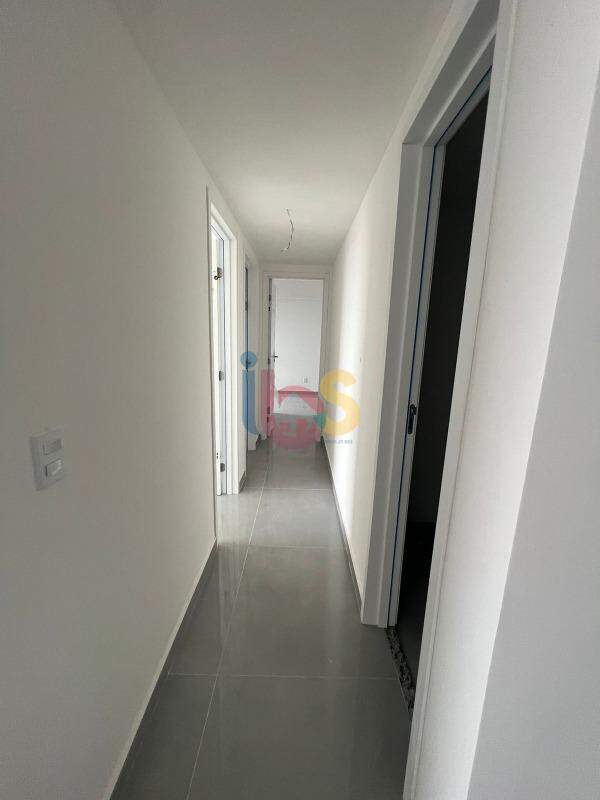 Apartamento à venda com 3 quartos, 97m² - Foto 10