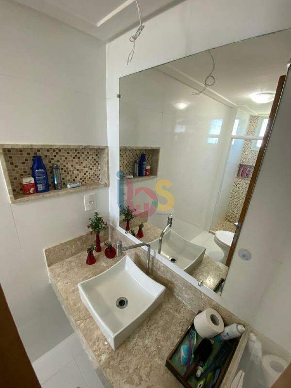 Apartamento à venda com 2 quartos, 68m² - Foto 7