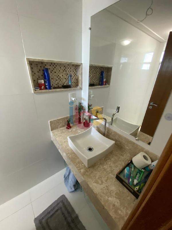 Apartamento à venda com 2 quartos, 68m² - Foto 6