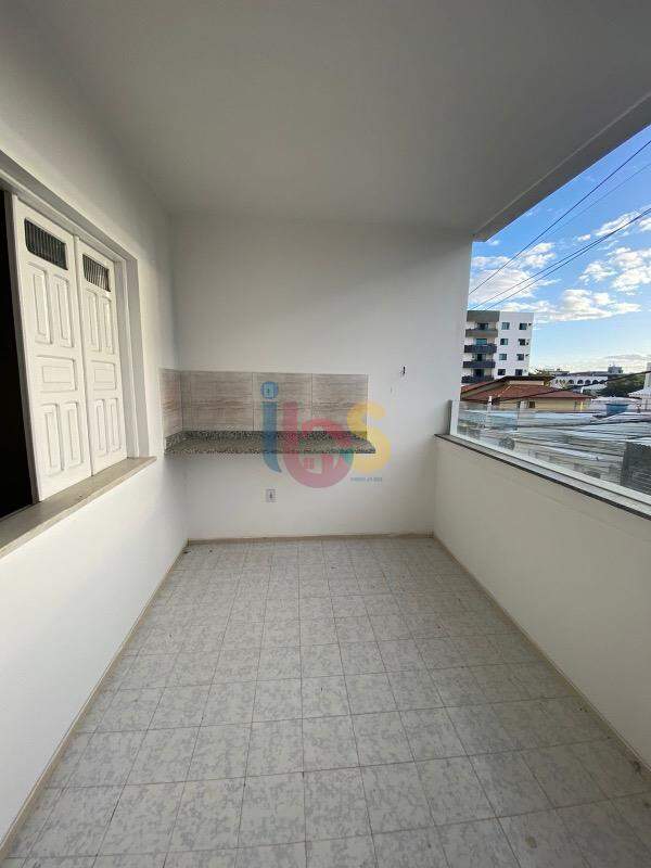 Apartamento à venda com 3 quartos, 146m² - Foto 4