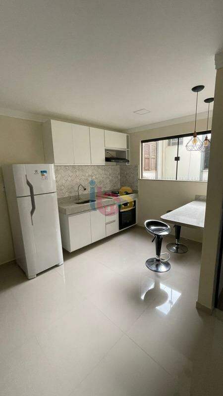 Apartamento para alugar com 1 quarto, 42m² - Foto 2