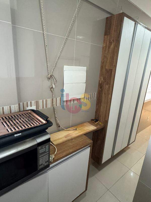 Apartamento para alugar com 2 quartos, 70m² - Foto 16