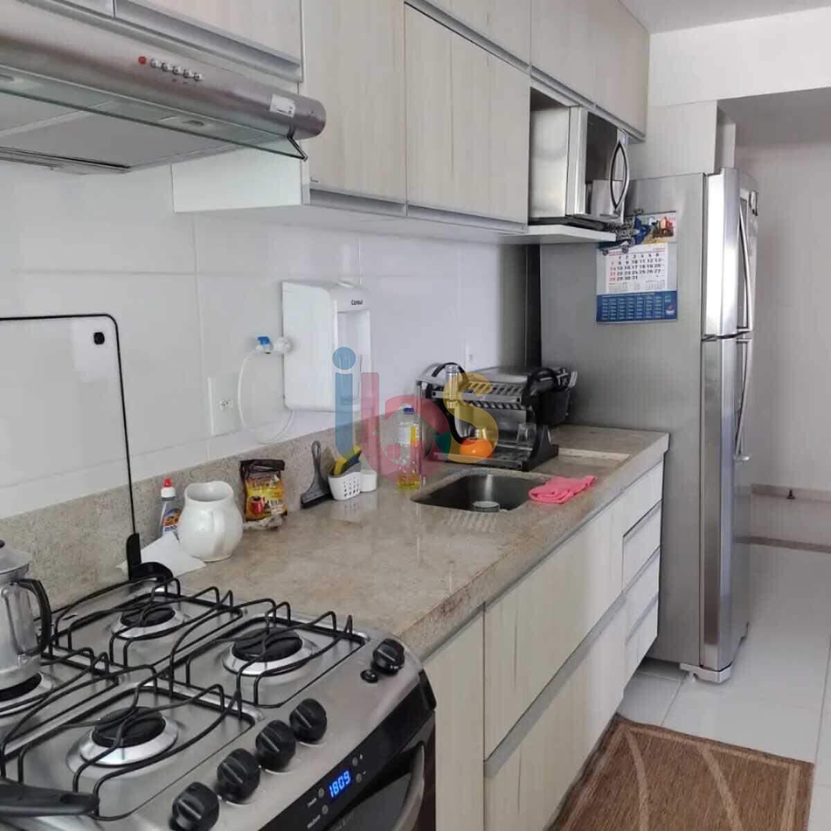 Apartamento à venda com 2 quartos, 78m² - Foto 3