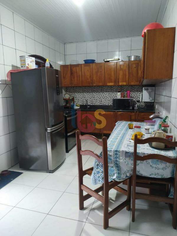 Casa à venda com 4 quartos, 250m² - Foto 8