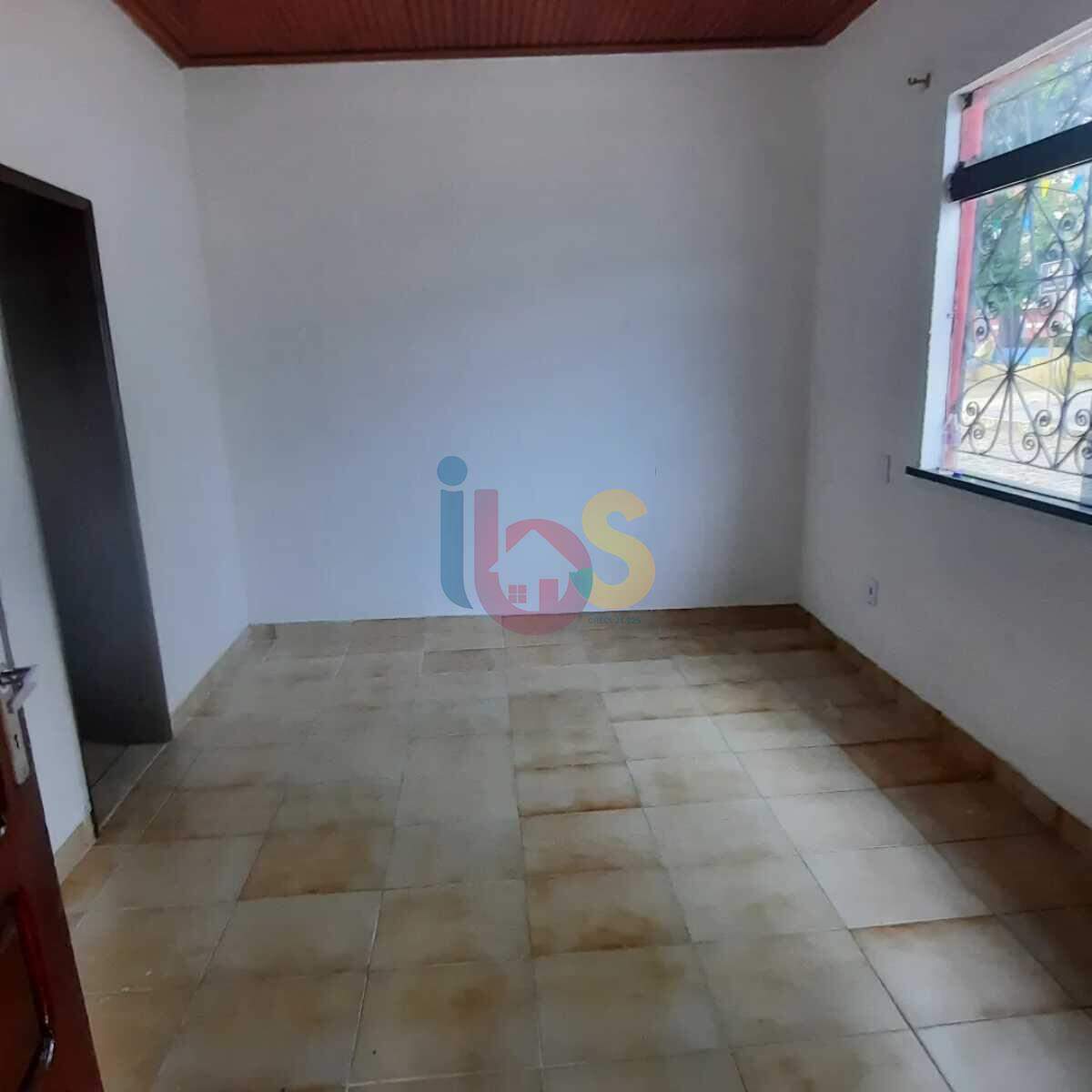 Casa à venda com 3 quartos, 230m² - Foto 1