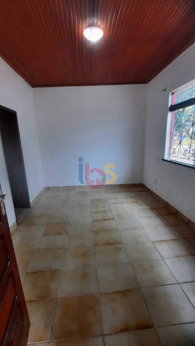 Casa à venda com 3 quartos, 230m² - Foto 4