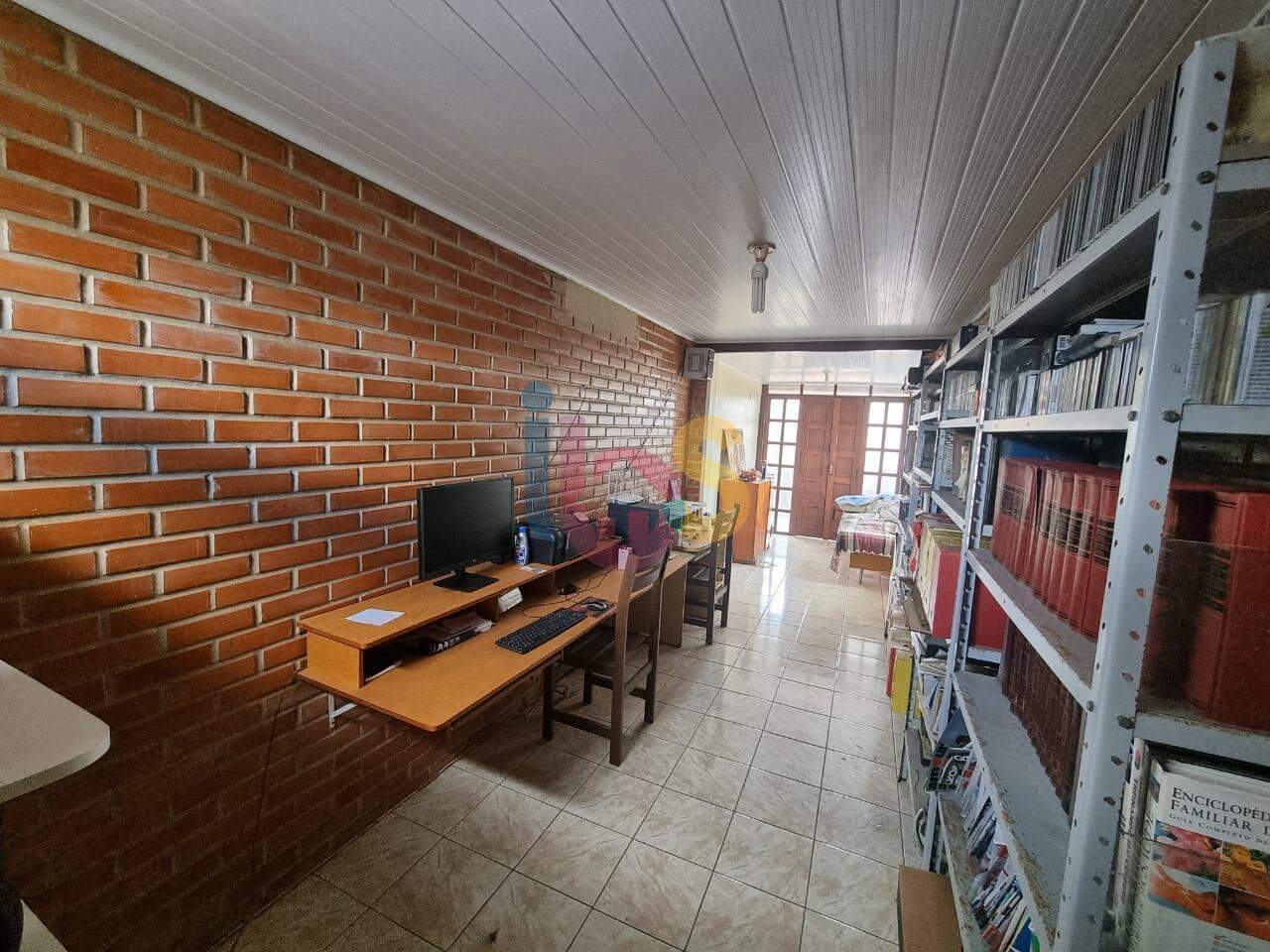 Casa à venda com 3 quartos, 250m² - Foto 14