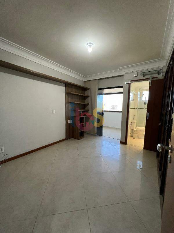 Apartamento à venda com 3 quartos, 125m² - Foto 6