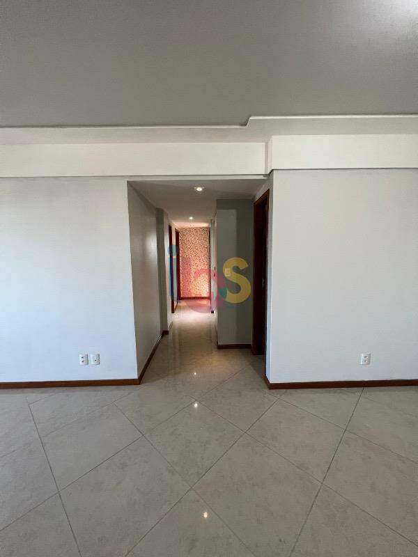 Apartamento à venda com 3 quartos, 125m² - Foto 8