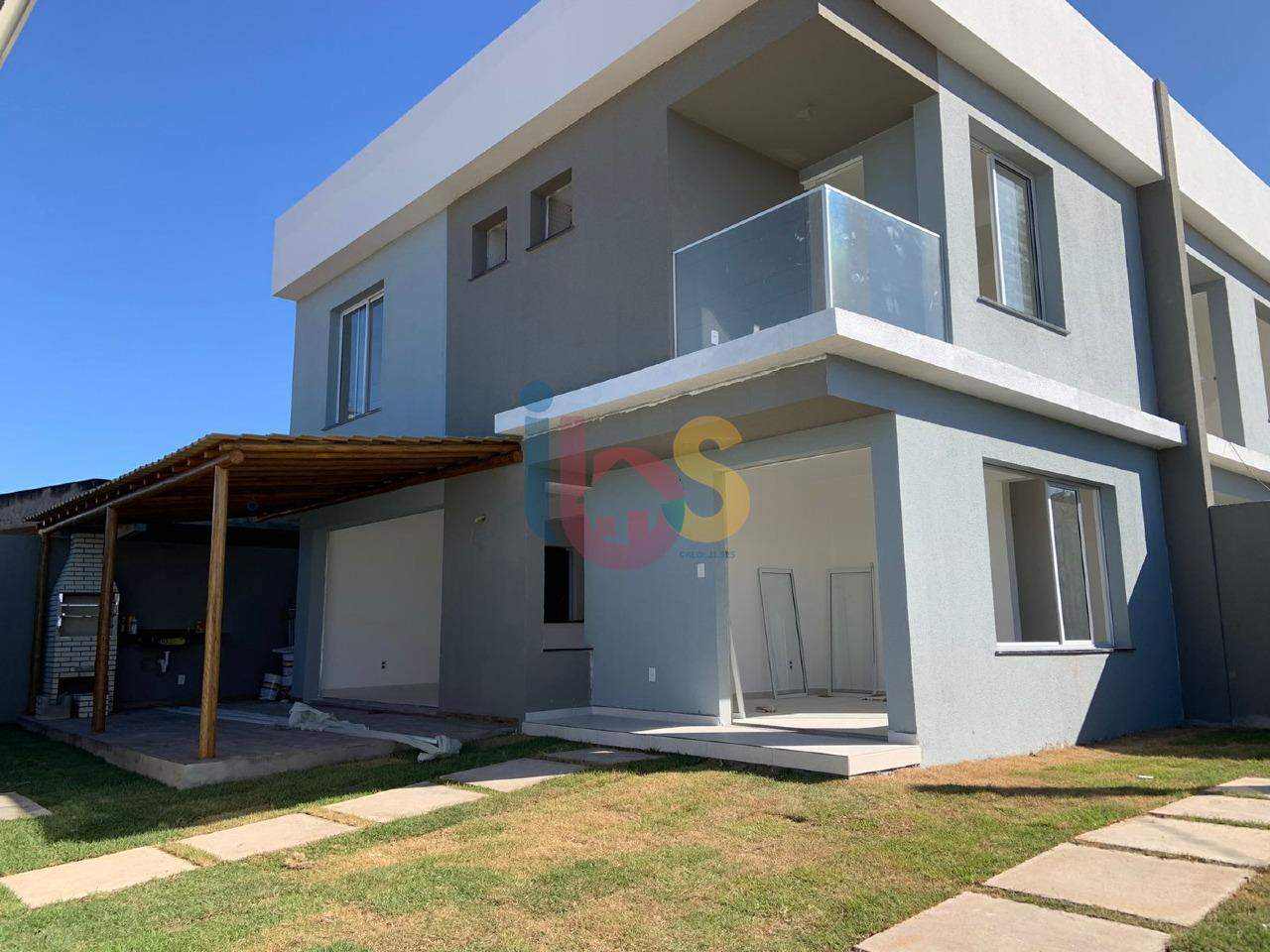 Casa à venda com 3 quartos, 126m² - Foto 1