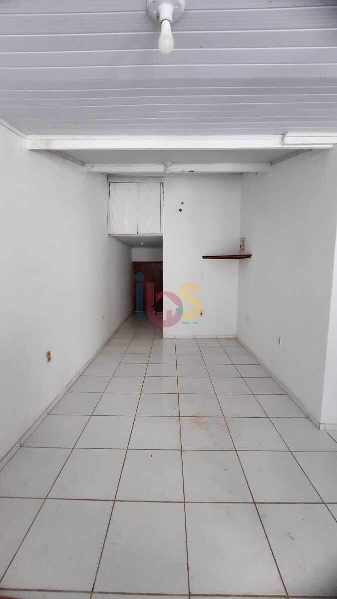 Casa à venda com 3 quartos, 180m² - Foto 8