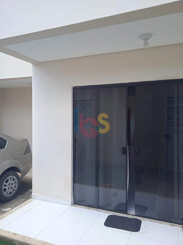 Casa à venda com 3 quartos, 120m² - Foto 2