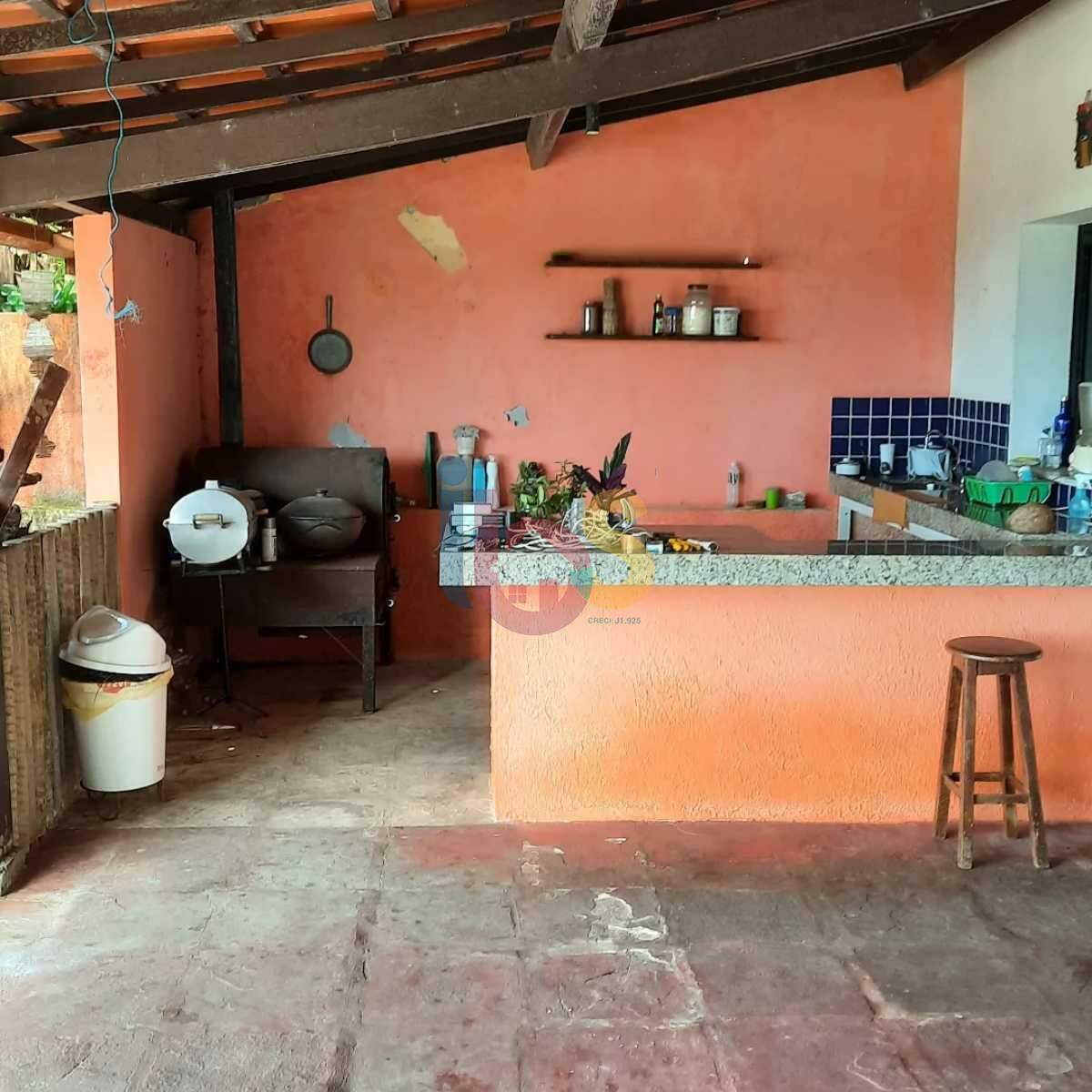 Casa à venda com 4 quartos, 380m² - Foto 4