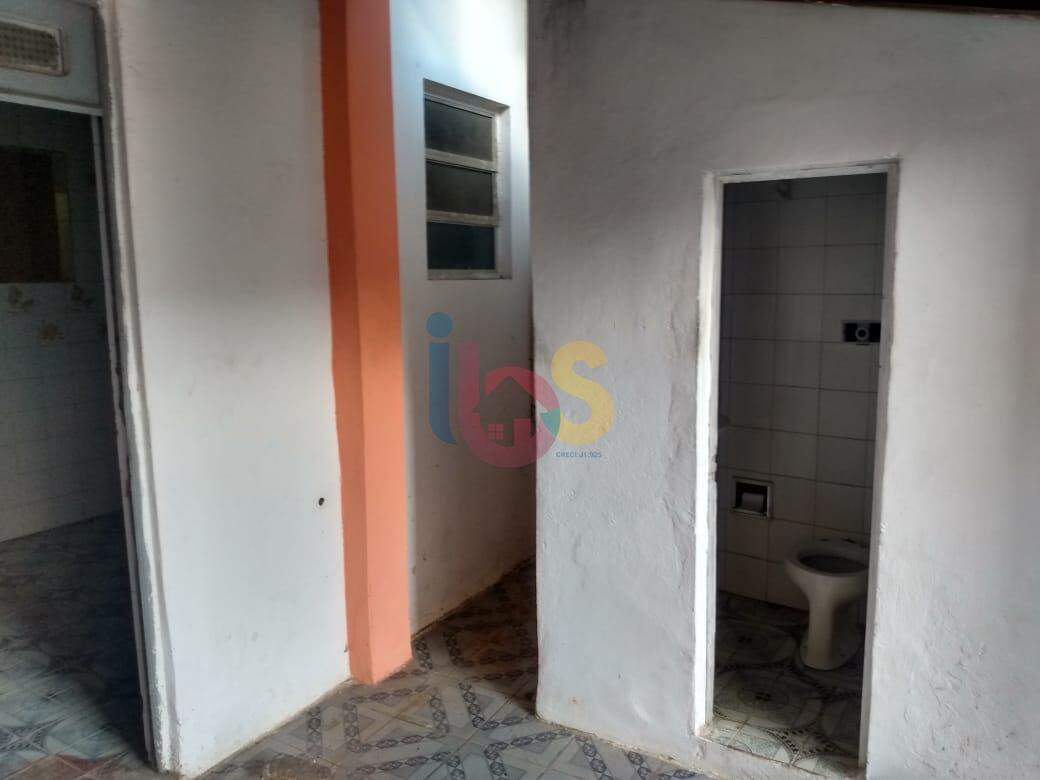 Casa à venda com 2 quartos, 131m² - Foto 12