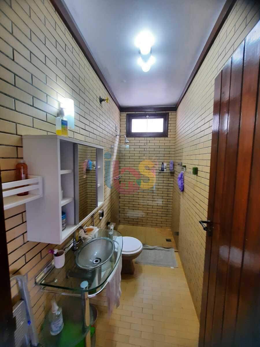 Casa à venda com 3 quartos, 450m² - Foto 5