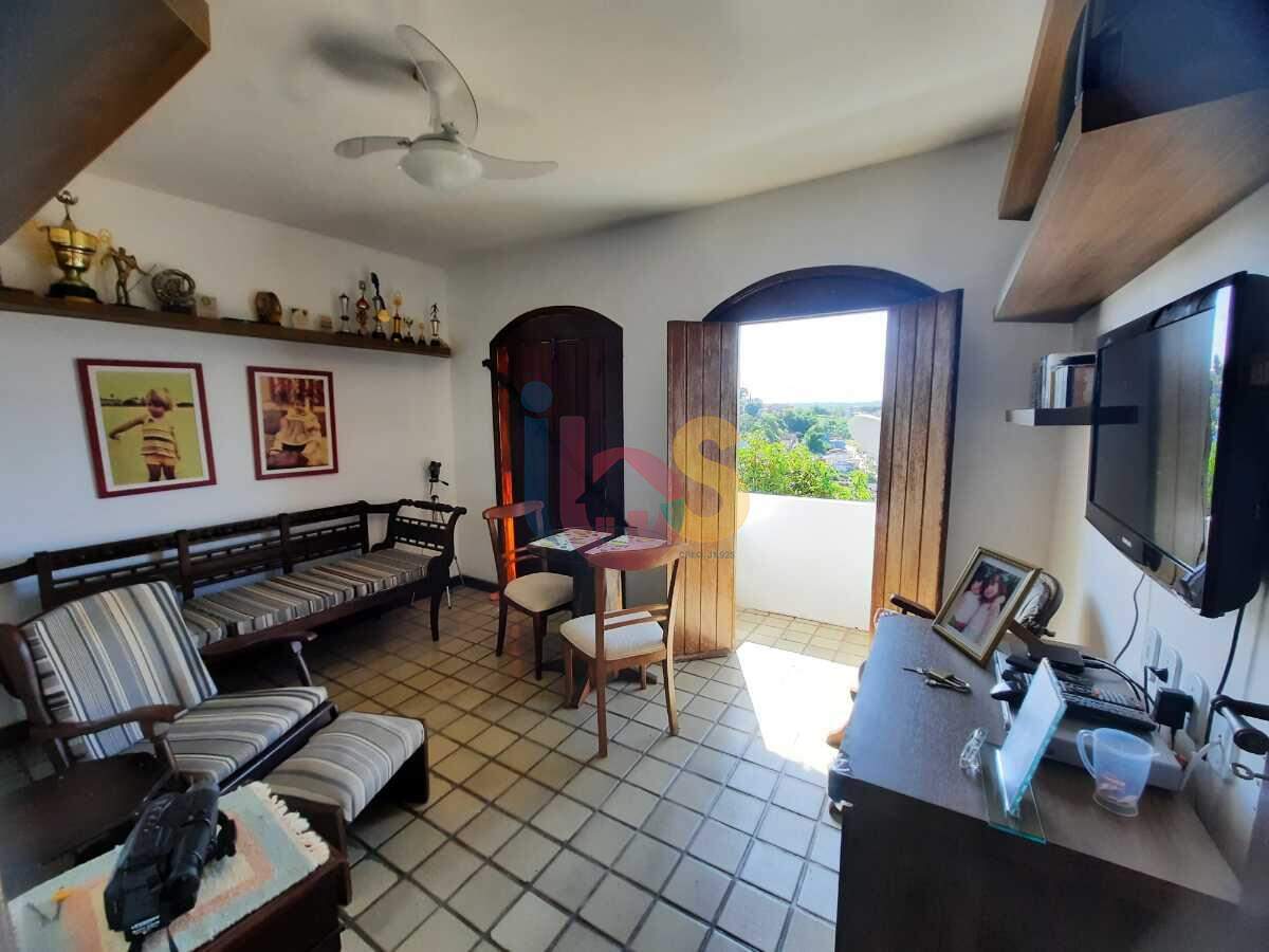 Casa à venda com 3 quartos, 450m² - Foto 4