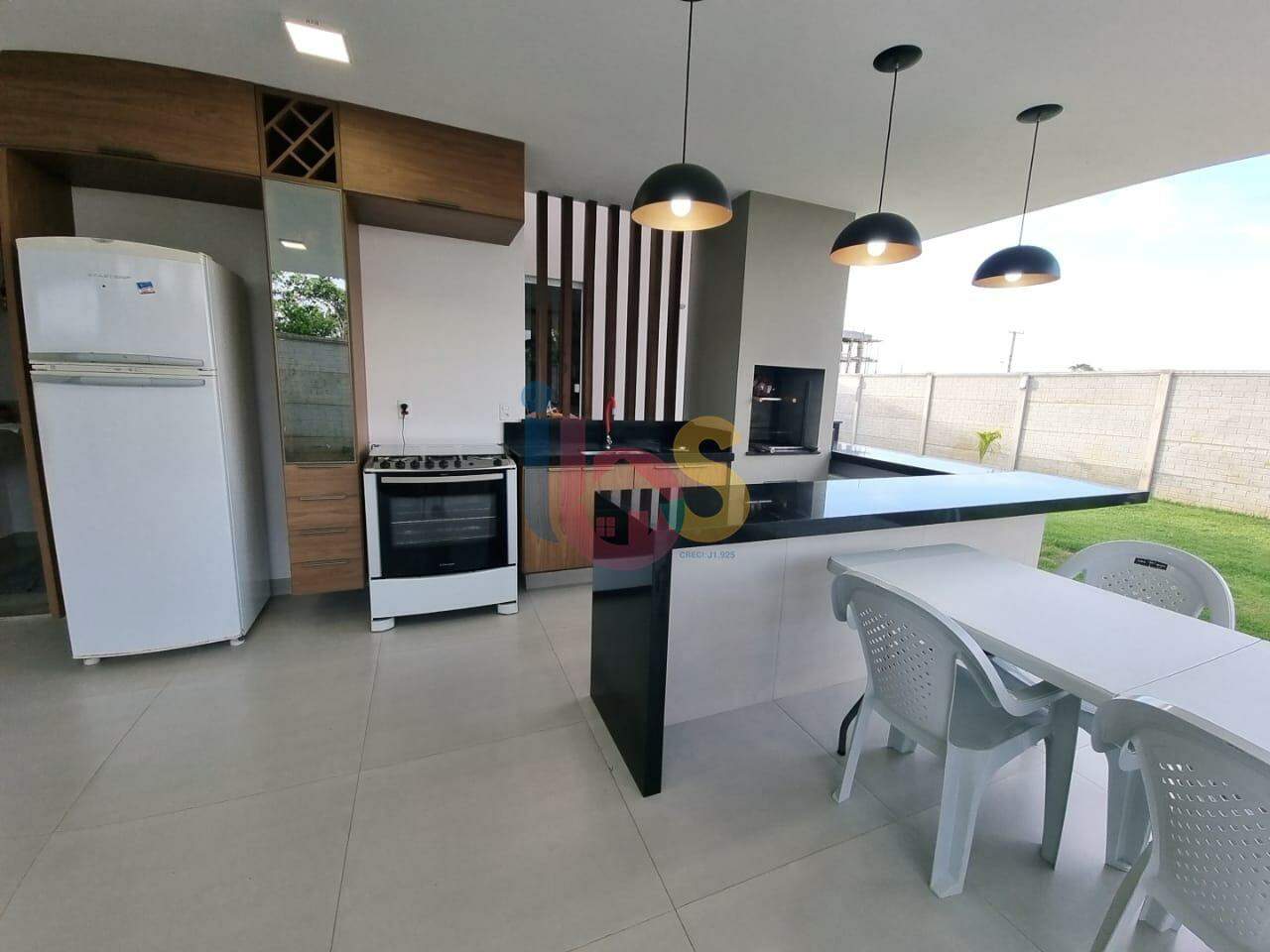 Casa à venda com 3 quartos, 204m² - Foto 14