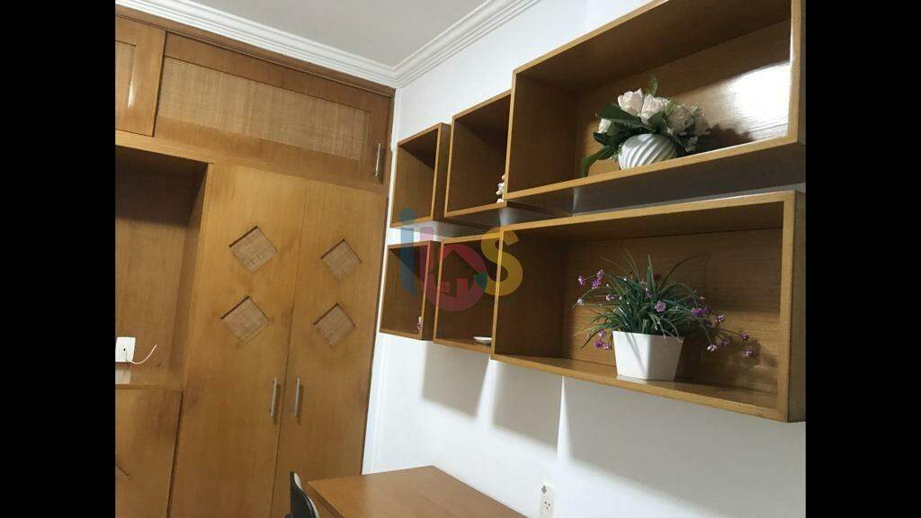 Apartamento à venda com 3 quartos, 180m² - Foto 23