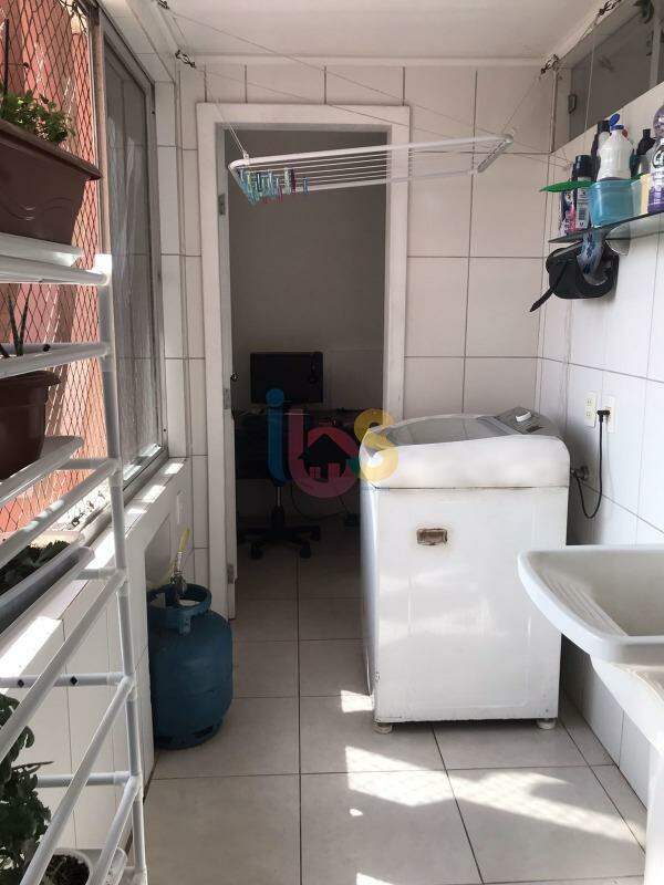 Apartamento à venda com 3 quartos, 180m² - Foto 30