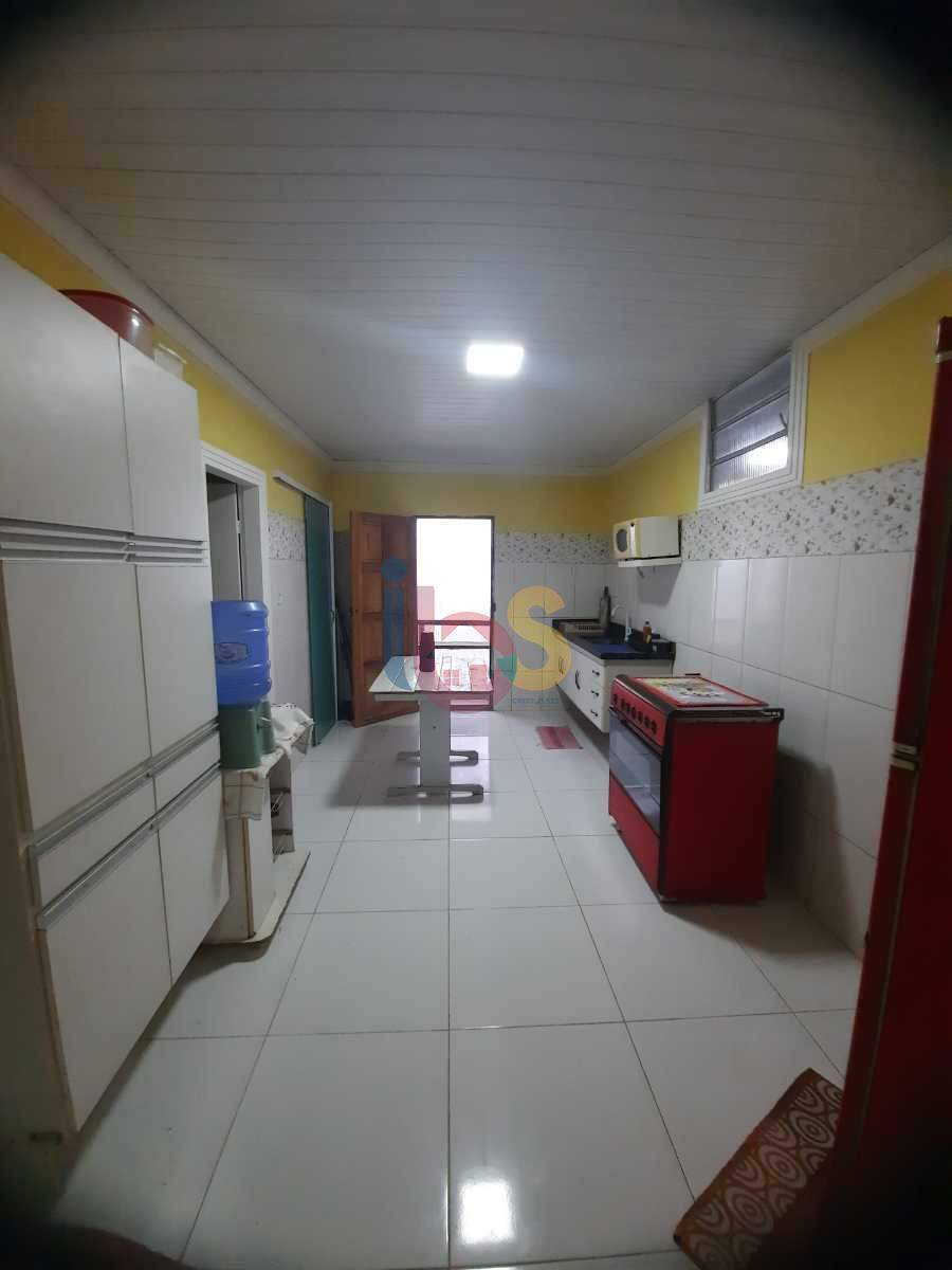 Casa à venda com 3 quartos, 270m² - Foto 11