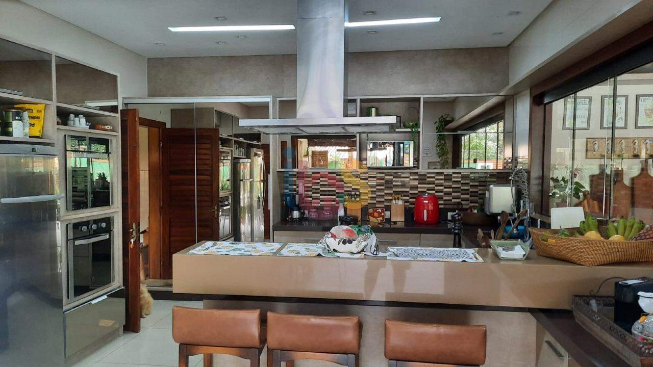 Casa à venda com 5 quartos, 450m² - Foto 9