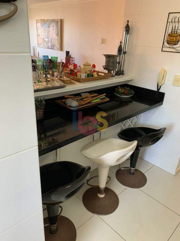 Apartamento à venda com 3 quartos, 87m² - Foto 21