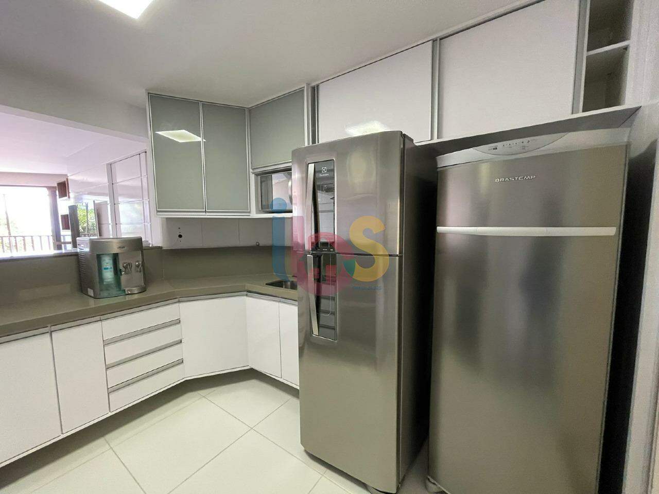 Apartamento para alugar com 3 quartos, 105m² - Foto 28