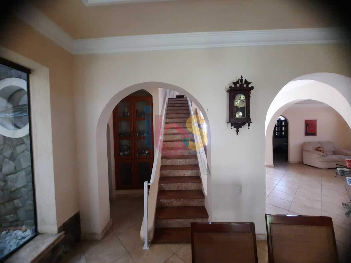 Casa à venda com 4 quartos, 360m² - Foto 11