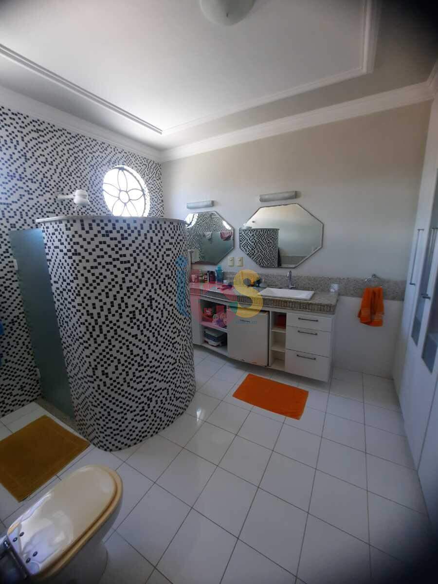 Casa à venda com 4 quartos, 360m² - Foto 14