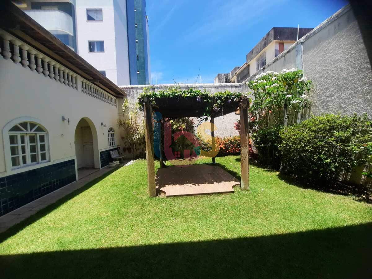 Casa à venda com 4 quartos, 360m² - Foto 3