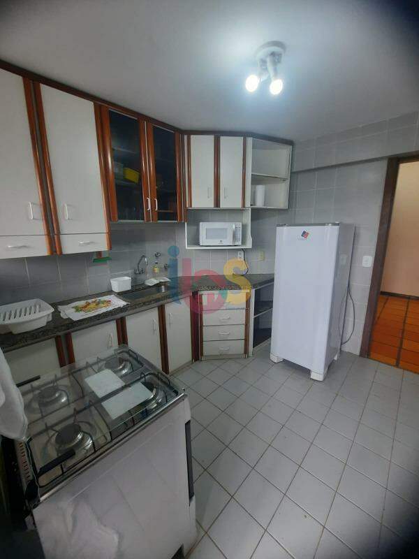 Apartamento à venda com 4 quartos, 146m² - Foto 11