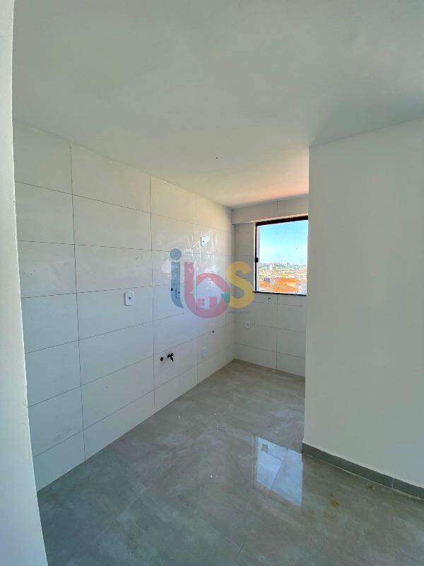 Apartamento à venda com 2 quartos, 75m² - Foto 6