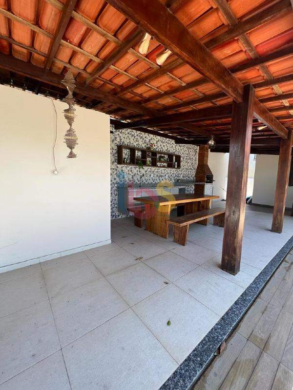 Casa à venda com 4 quartos, 200m² - Foto 9