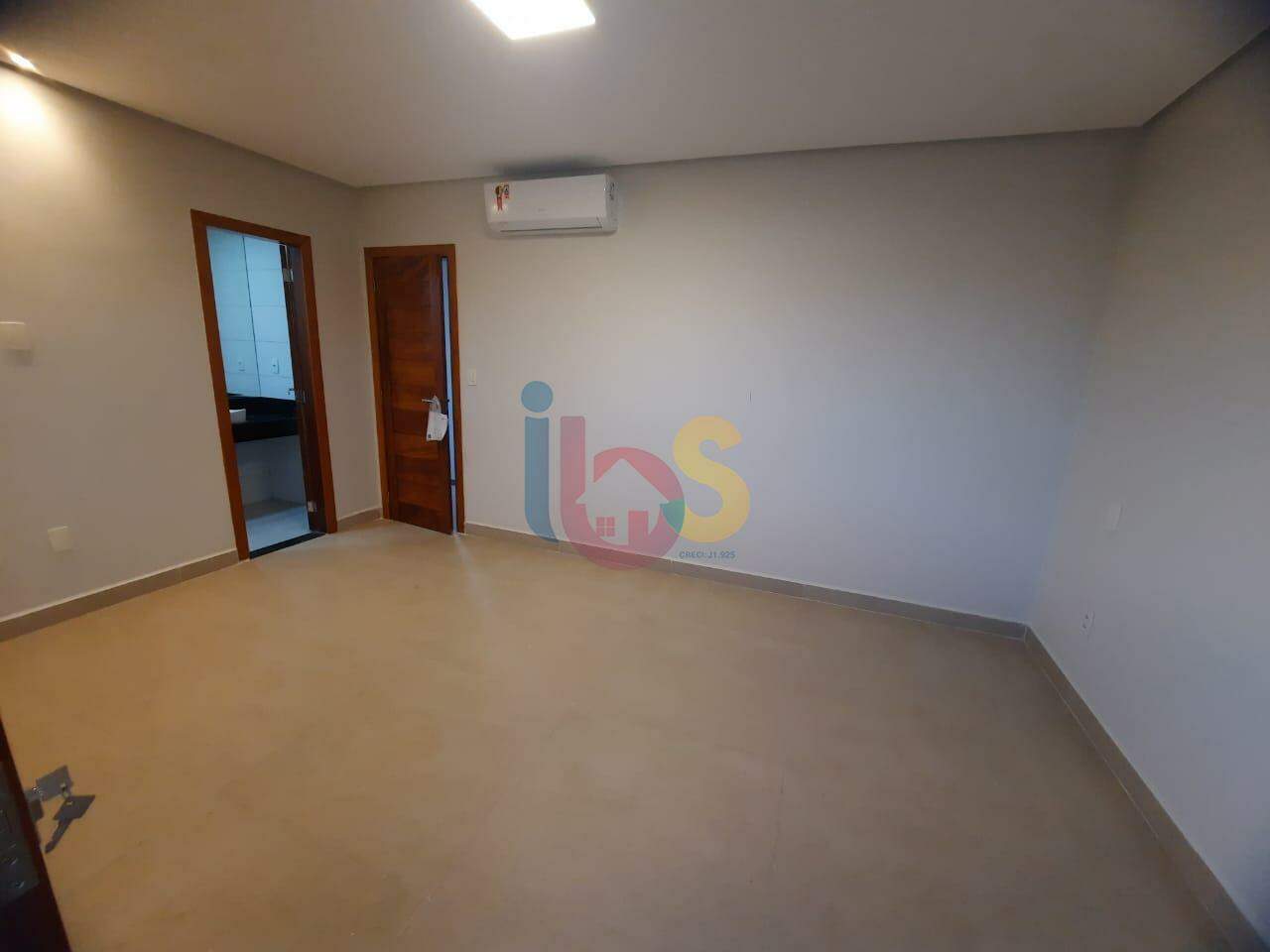 Casa à venda com 4 quartos, 215m² - Foto 12