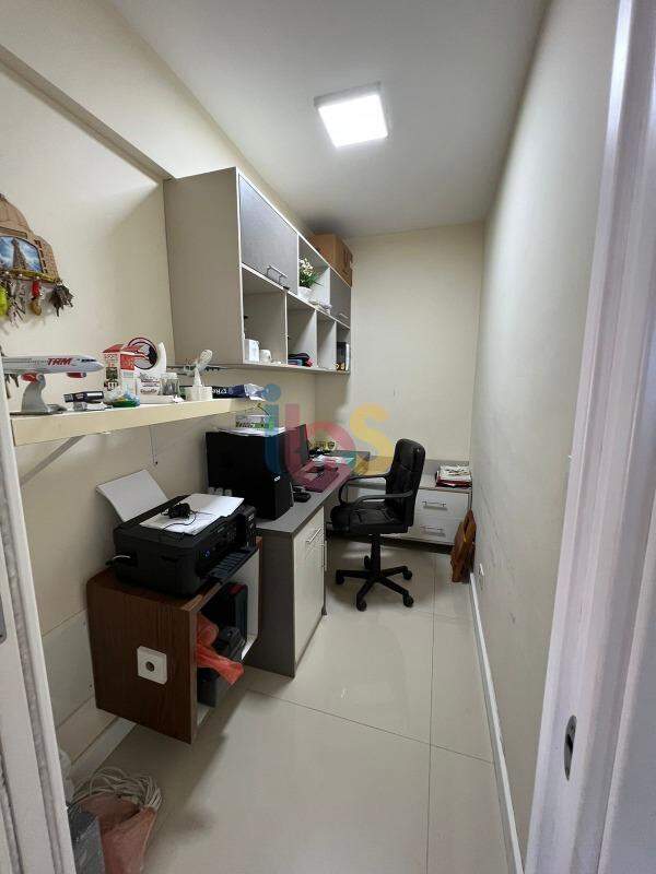 Apartamento à venda com 3 quartos, 133m² - Foto 11