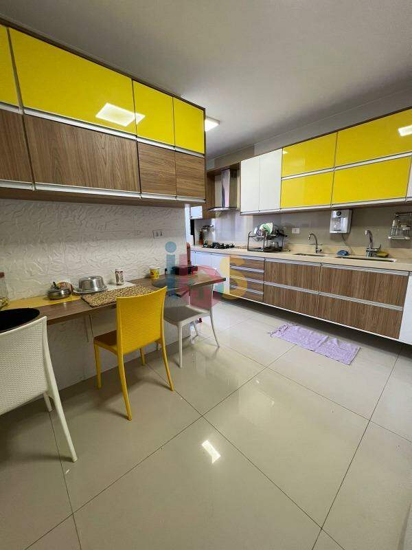 Apartamento à venda com 3 quartos, 133m² - Foto 16