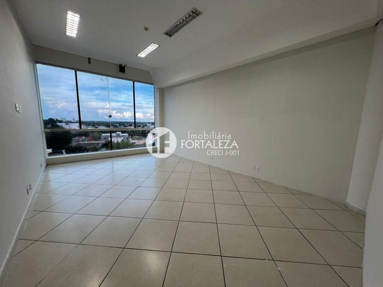 Sala para aluguel no Centro: 