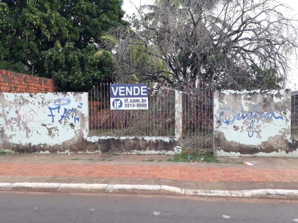 Terreno à venda no Vila Ivonete: