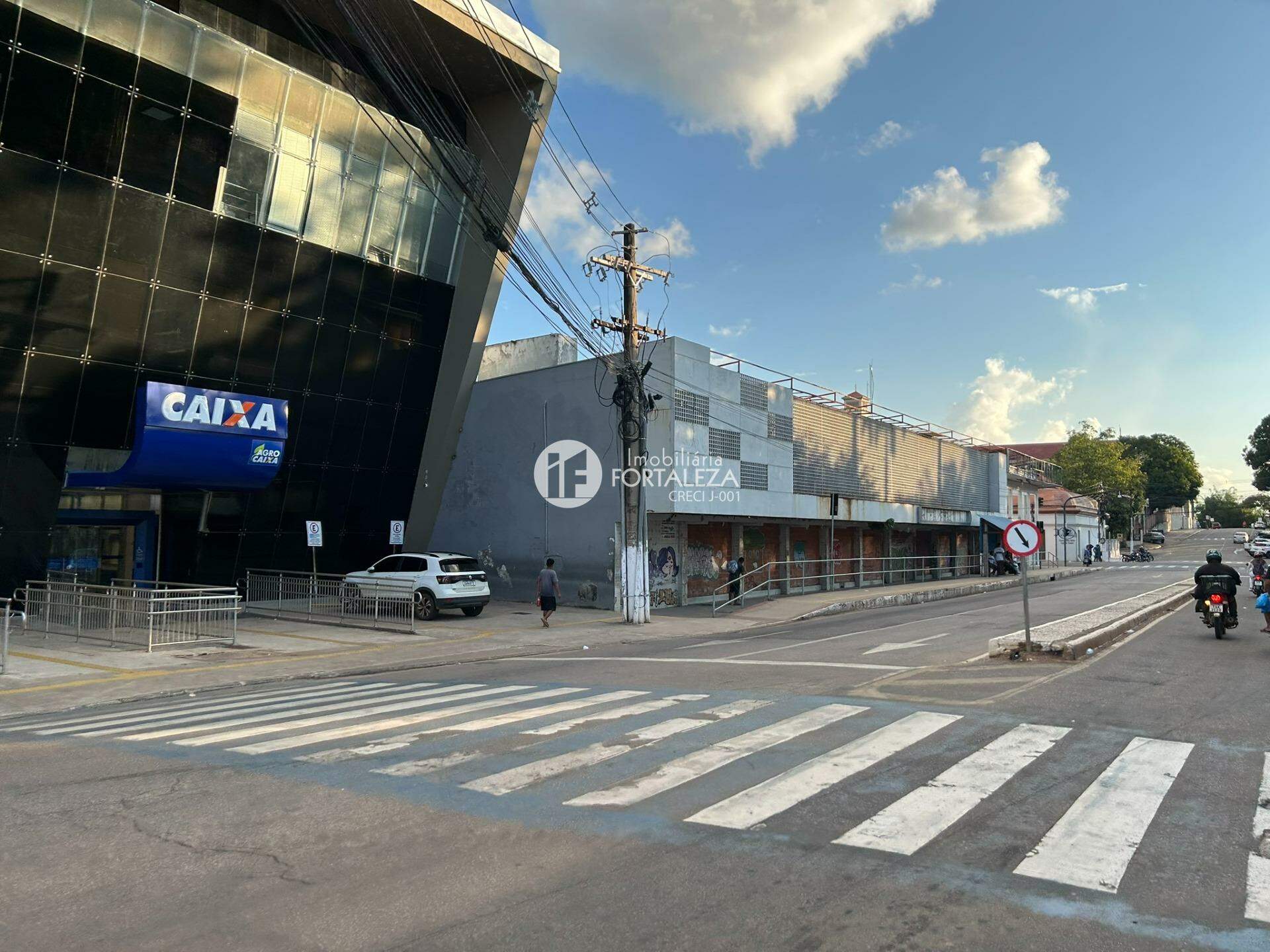 Prédio para aluguel no Centro: 