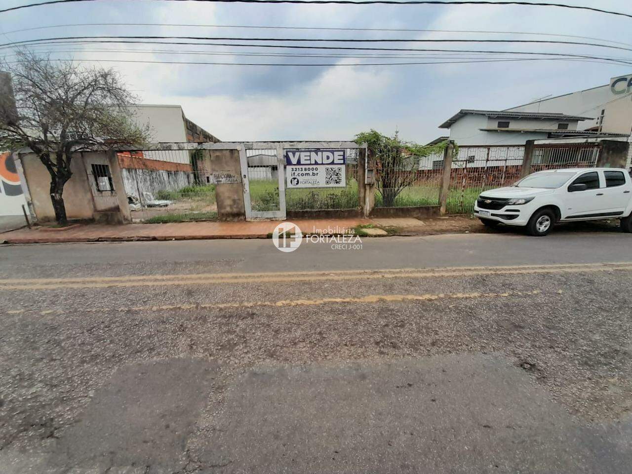 Terreno à venda no Bosque: 