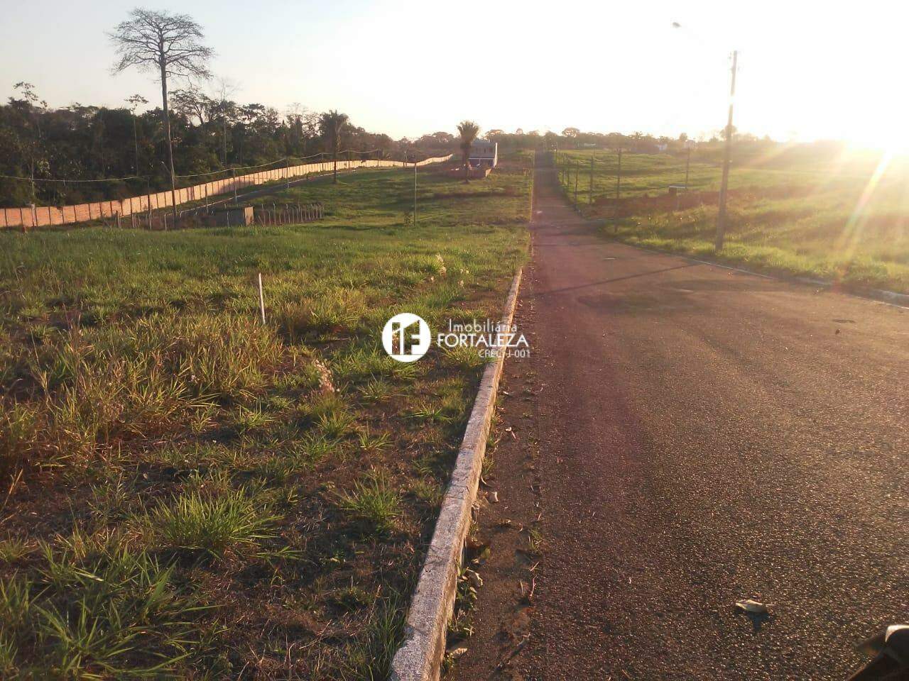 Terreno à venda no Portal Ipê: 