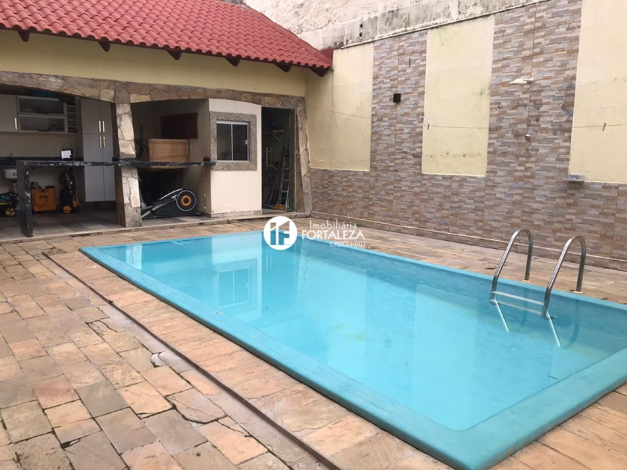 Casa à venda no Xavier Maia: 