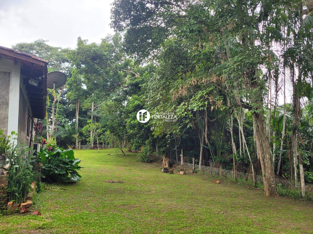 Chácara à venda no Vila Santa Cecília: 