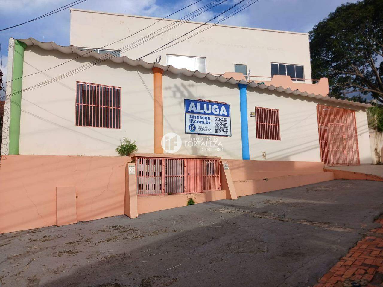 Prédio para aluguel no Bosque: 