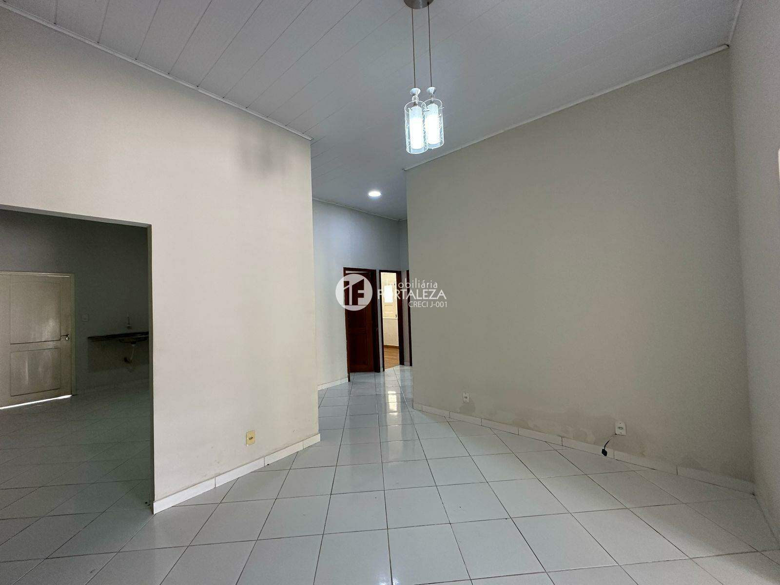 Casa à venda no Jardim Tropical: 