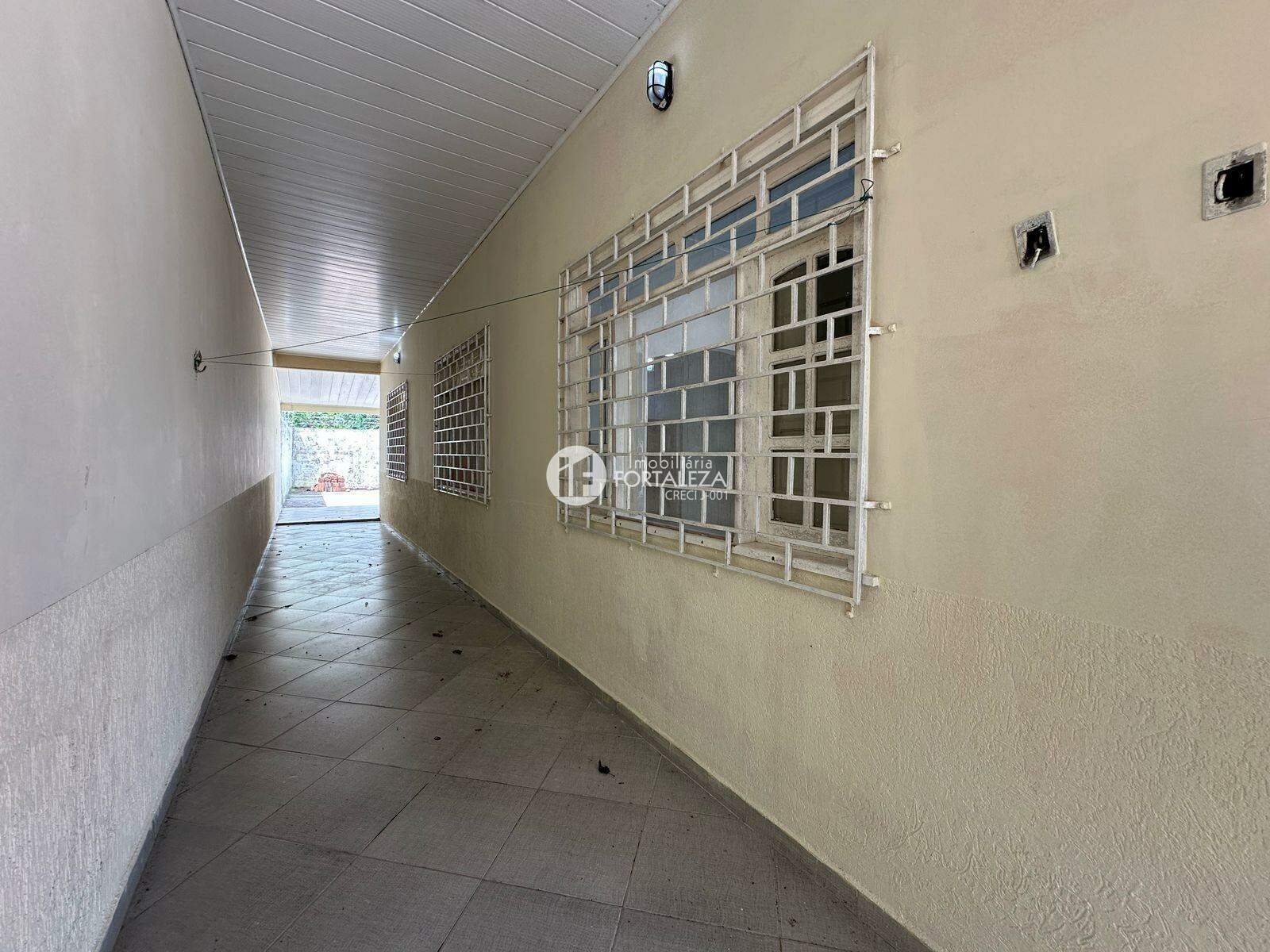 Casa à venda no Jardim Tropical: 